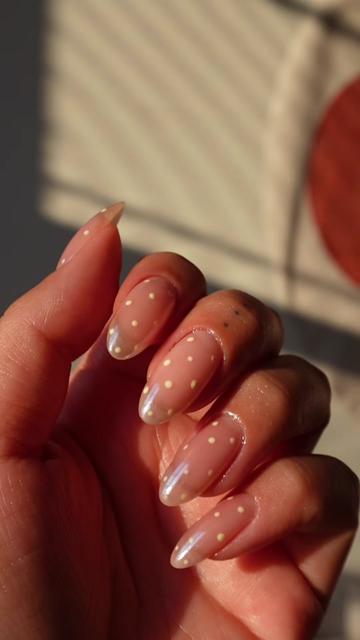 @Abouthernails