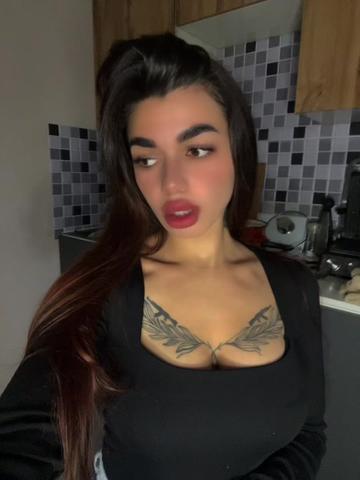 @Alina🦋✨