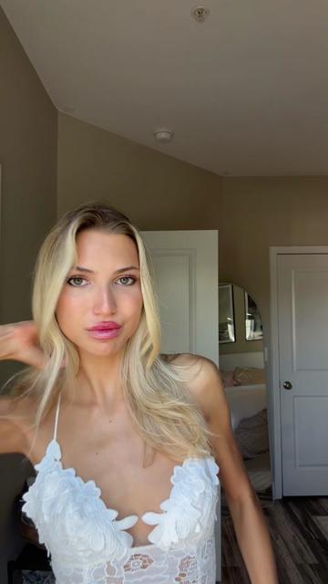 @Sofiabon
