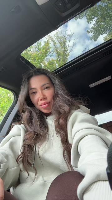 @𝐇𝐞𝐥𝐢𝐧 𝐇𝐗𝐋