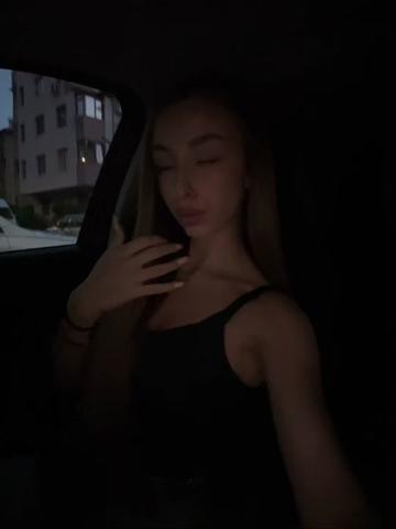 @👸🏼