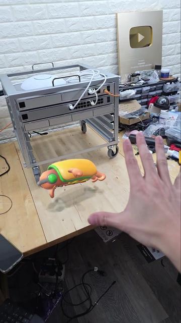 @mryeester