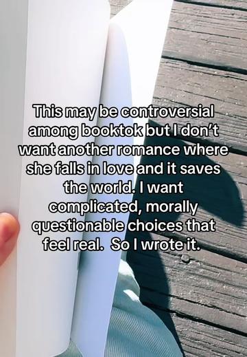 @Noelle Everly || Author