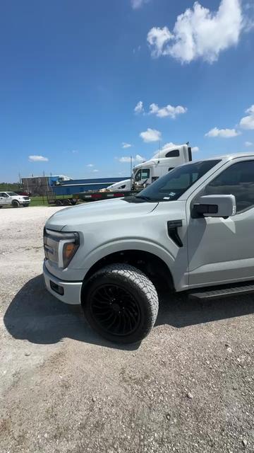 @FUNES TIRE SHOP & TOWING