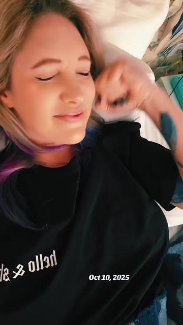 @TheMoistQueen ®️