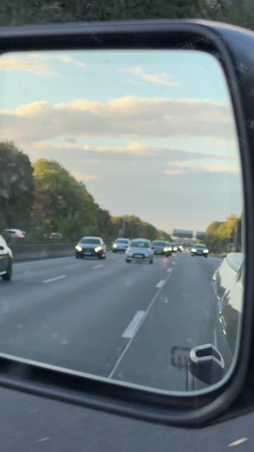 @Verkehrsguru®