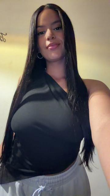 @Anyelina ❤️❤️🇧🇪🇨🇺