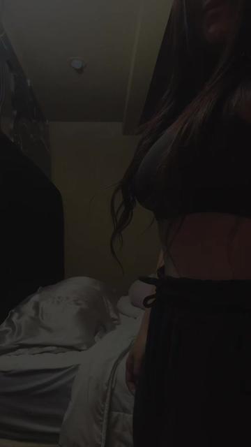 @Nicole Mora