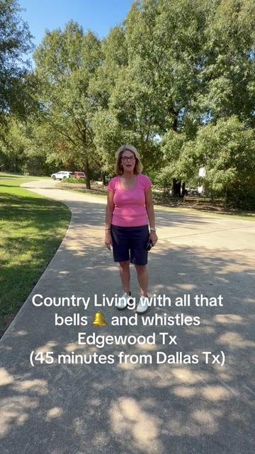 @Valerie_Bahm_Realtor