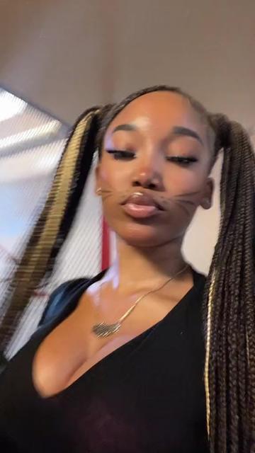 @MANII 𝟕𝟕𝟕