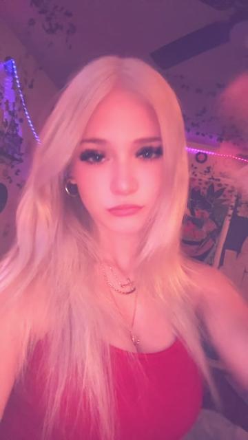 @🪽🐰