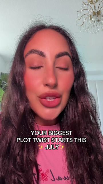 @Camila Regina 🐝
