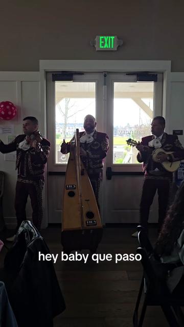 @Mariachi Trio Generación