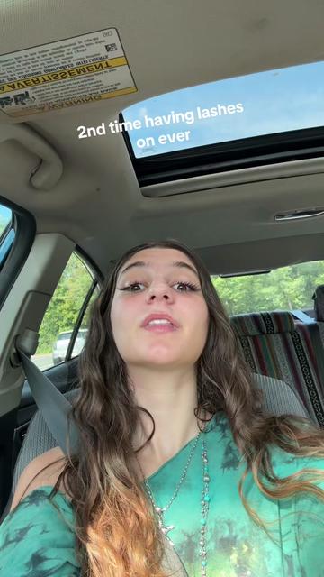 @lindsey ⋆˚꩜。