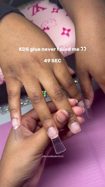 @Rihanna | KCMO Nail Artist