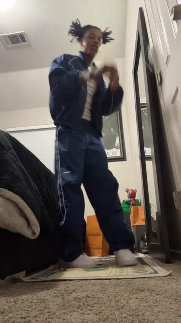@jayshawnn