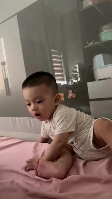 @Mẹ Em Bột ( Ngọc Abi )