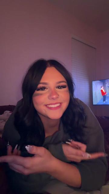 @PresleyLeonor