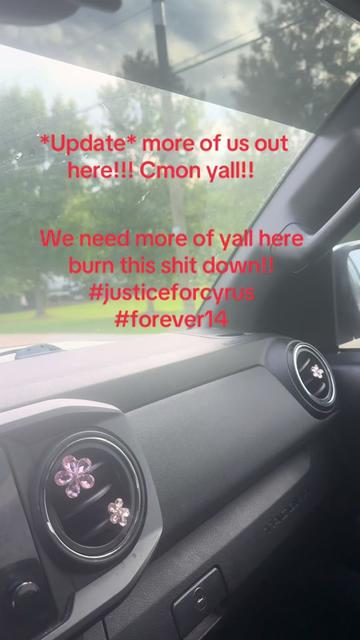 @PrettyWithaScar