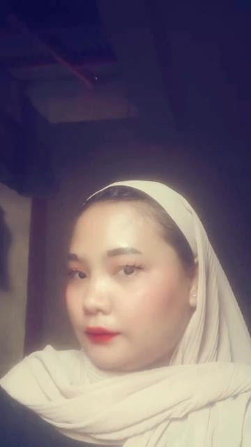 @Nabila Oktavia Gemoyy