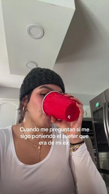 @Pelinegra
