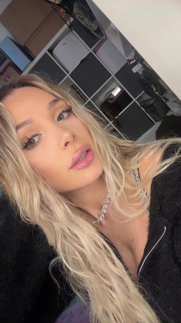 @icyblondi