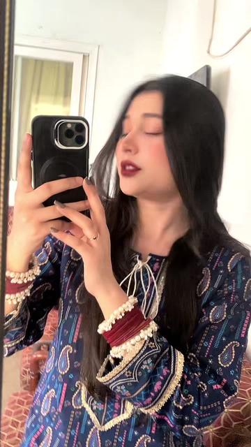 @seeratlive8