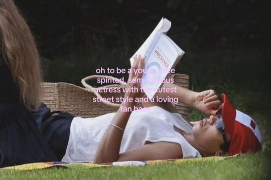@monique