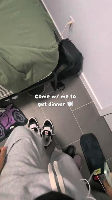 @￴￴
