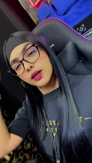 @Xio🍒❤️🔥