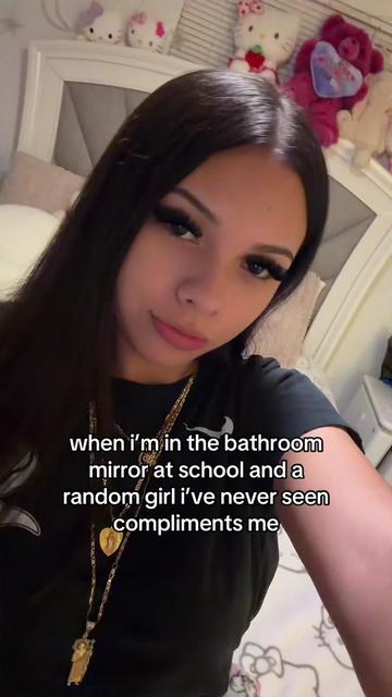 @ayyymarilyn