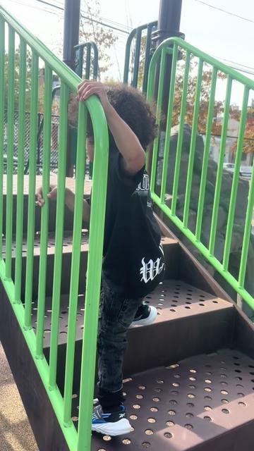 @Momma Lizzy & Kah’zir 💋💙🧩