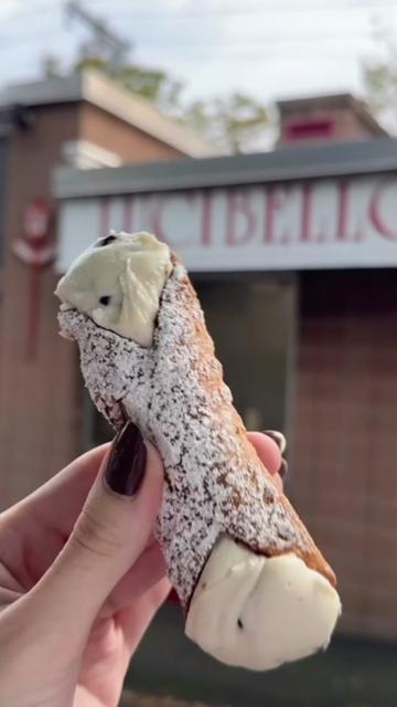 @Lucibellos Italian Pastry Shop