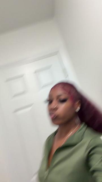 @👩🏾❤️💋👩🏽