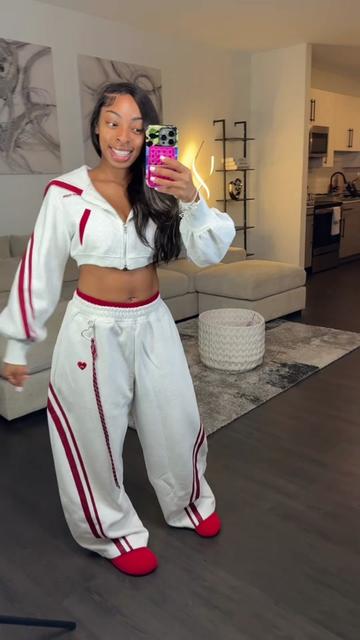 @Ronysha Vershelle