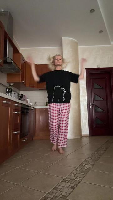 @Анна Каруи