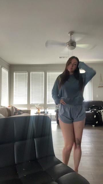 @Ash ✨