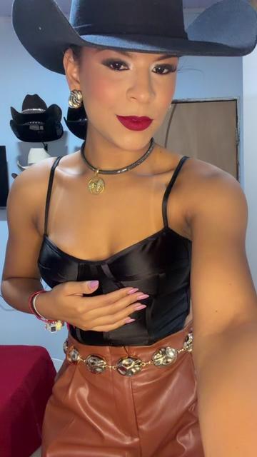 @Layanne Forrozeira