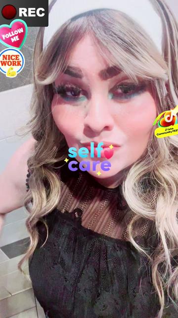 @MiriamHaroT.