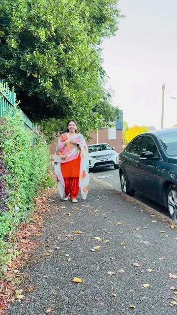 @Nav_kaur2000