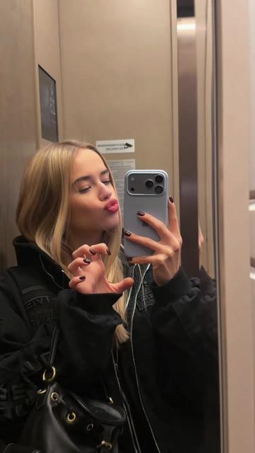 @тгк: Анечка🎀🖤
