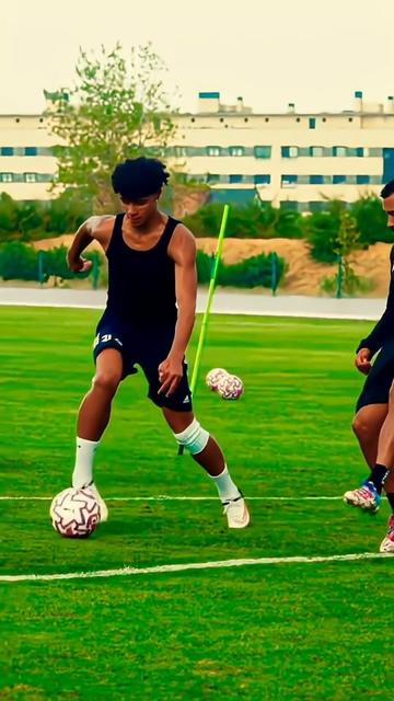 @Ronaldo Junior⚽️🇵🇹💫