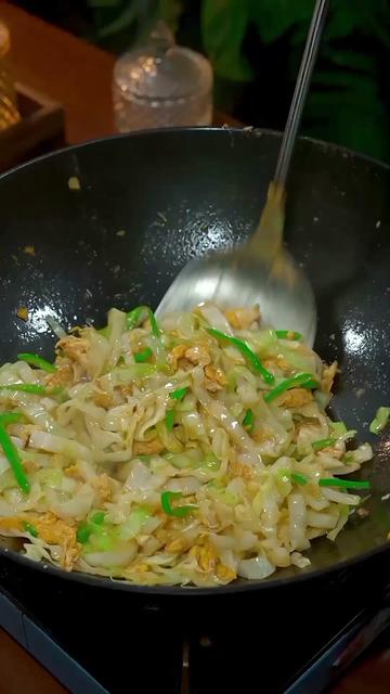 @Lucky food