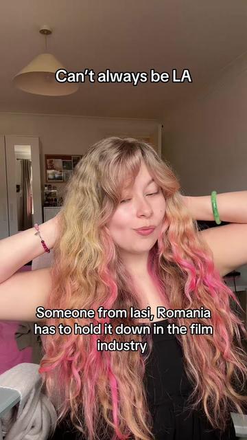 @lauramakesfilms