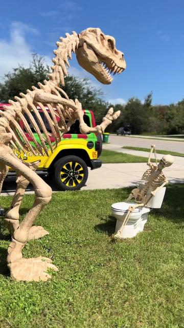 @Batty Dino