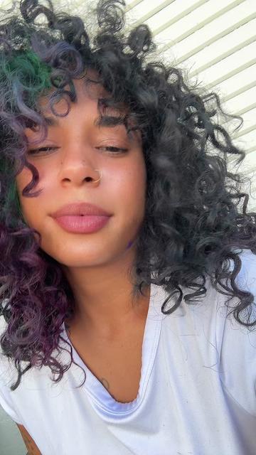 @ShhmoneyCurl