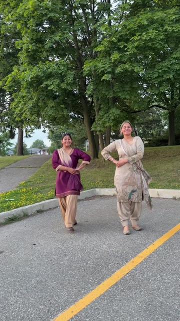 @Bhangra_with_majajanzz