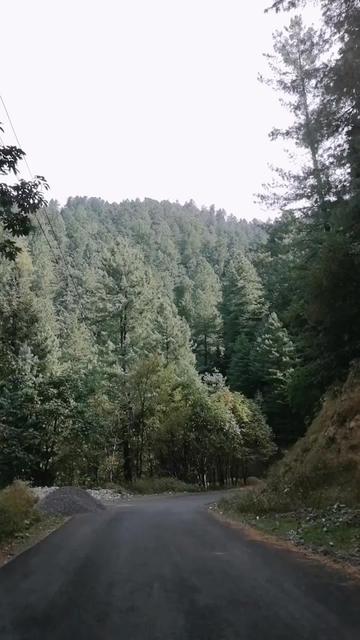 @Travel_with_Waqas