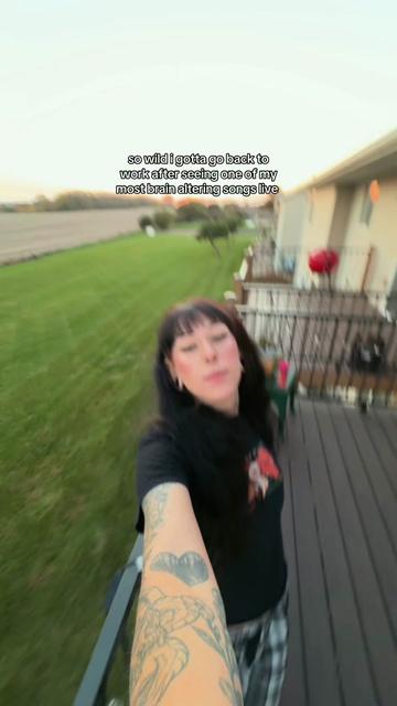 @𝖑𝖎𝖓𝖟𝖒𝖊𝖈