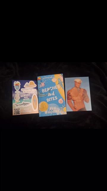 @coralbookreads